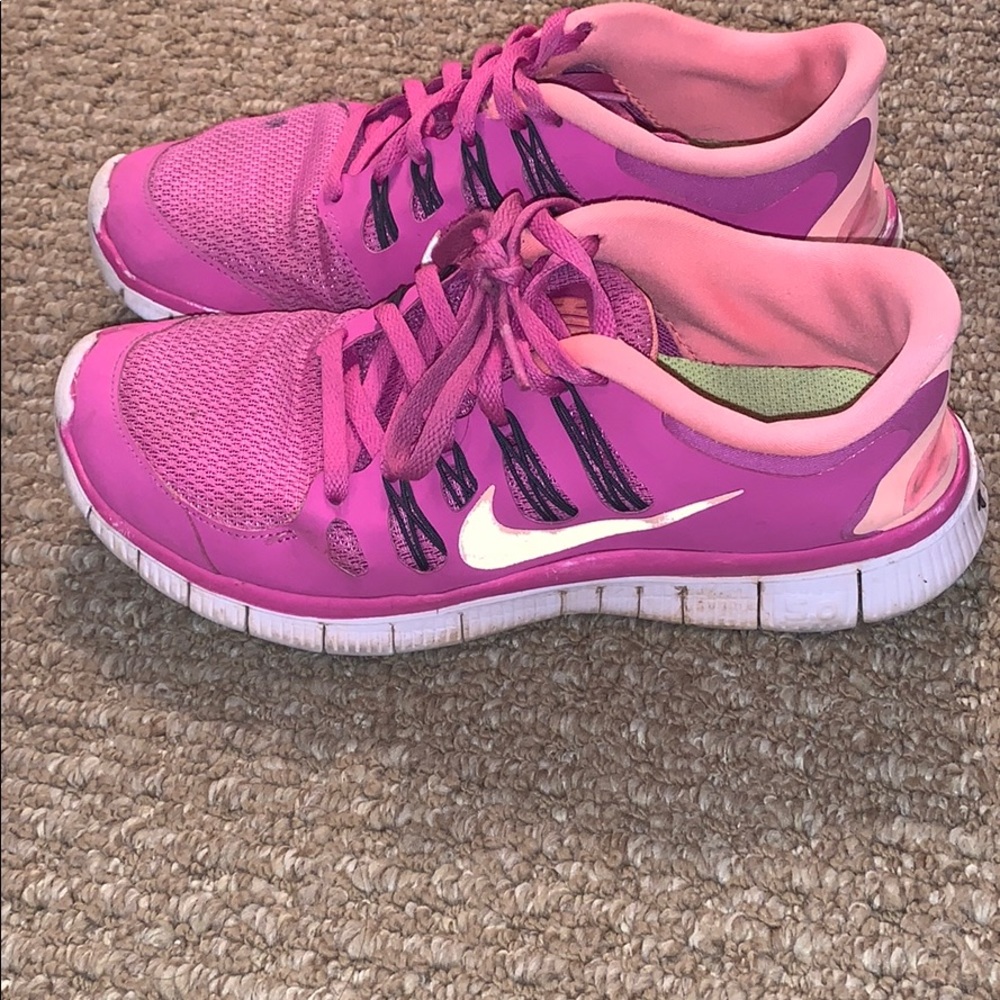Nike free runs
